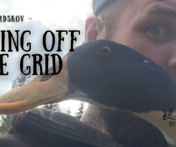 Living Off the grid | Hand pump well | Duck pond